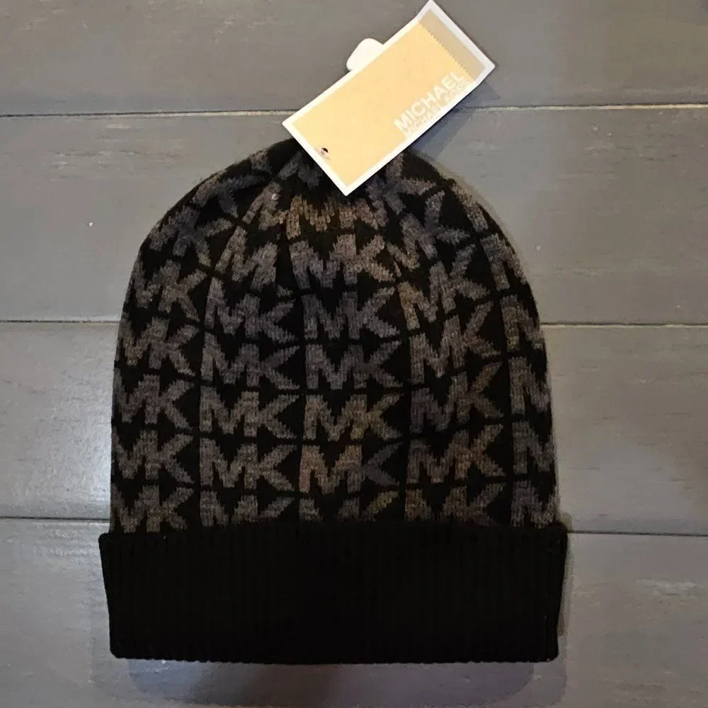 Michael Kors Women's Signature Logo Print Beanie Winter Hat One Size Gray black